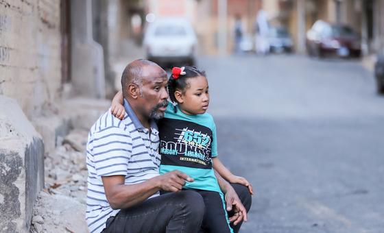 الآلاف من الأسر والأطفال السودانيين يواصلون الفرار من الصراع إلى البلدان المجاورة.